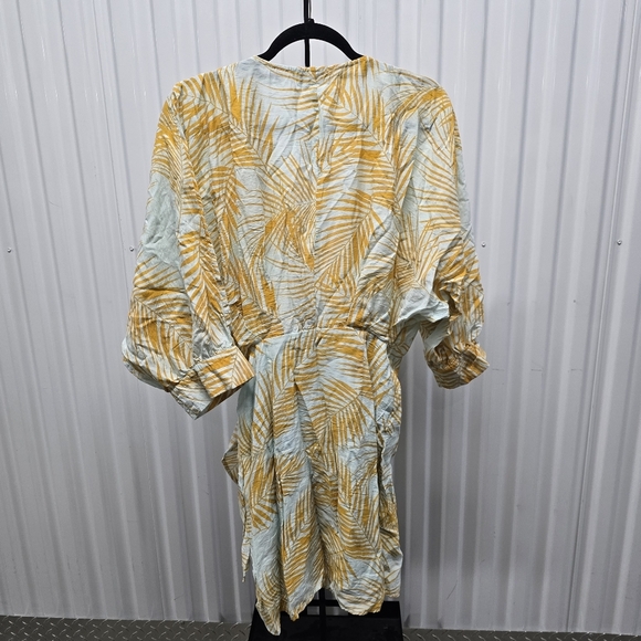 Lilyful Eleanor Wrap Dress - Picture 10 of 14